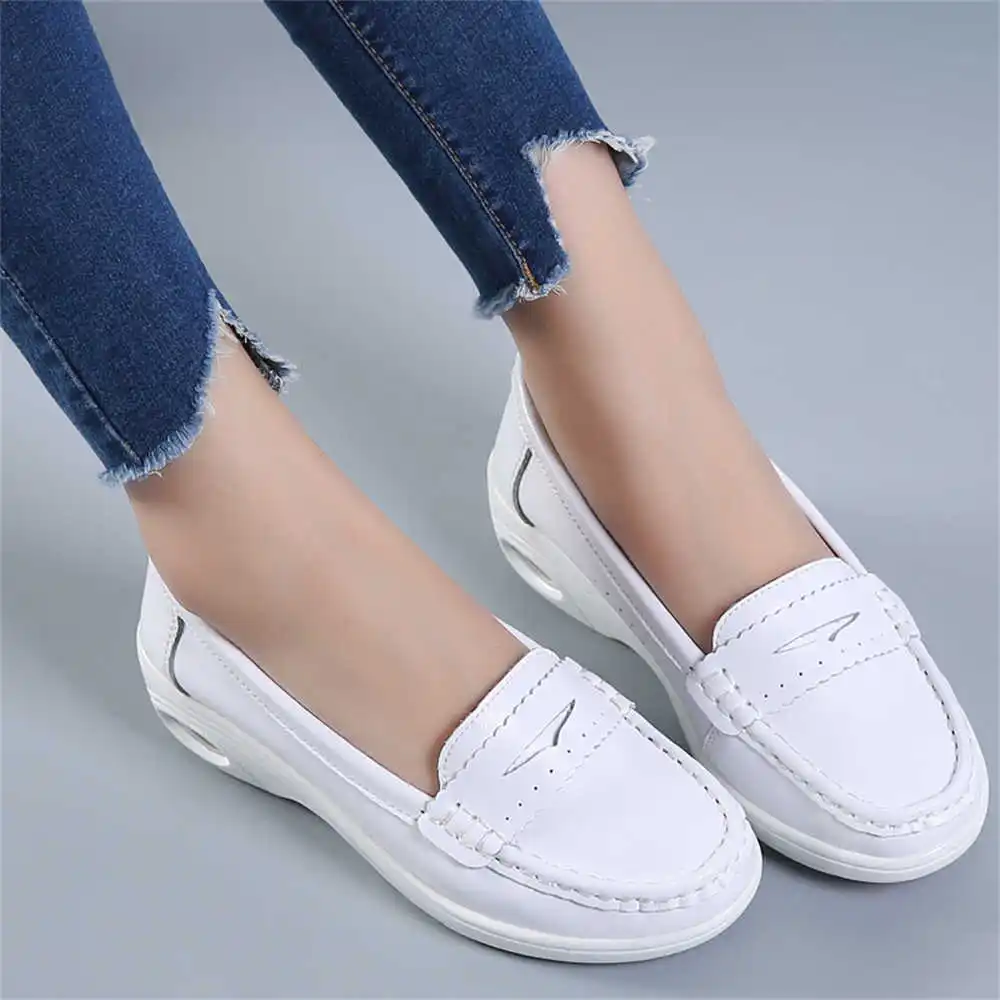 Thick Sole Slipon White Traine - Streetwear Brand Expensive ulasan dan harga